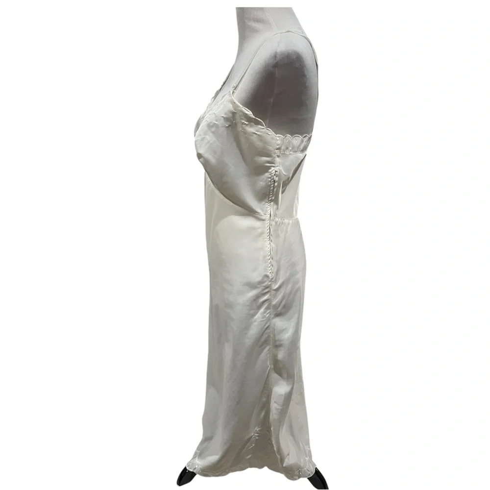 Vintage 1950s Barbizon Candie Tafredda 14 Tall Miss Nylon Slip Dress